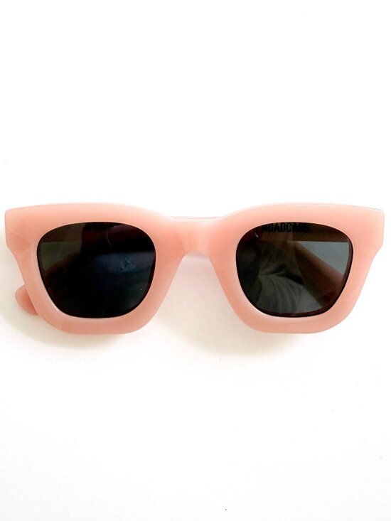 STRATA Roadcase Sunglasses in CAMEO PINK/SMOKE main image 7
